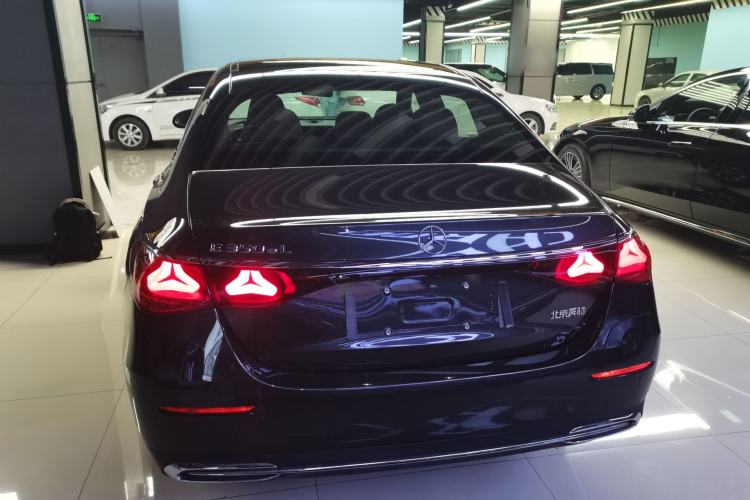 Used Mercedes-Benz E-Class New Energy 2024 E 350 e L Plug-in Hybrid Sedan Exterior 4
