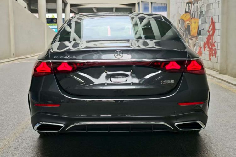 Used Mercedes-Benz E-Class New Energy 2024 E 350 e L Plug-in Hybrid Sports Sedan Exterior 6