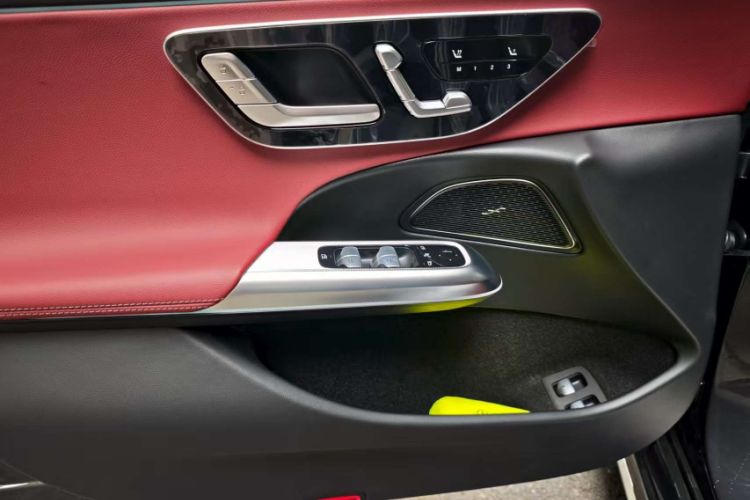 Used Mercedes-Benz E-Class New Energy 2024 E 350 e L Plug-in Hybrid Sports Sedan Exterior 8