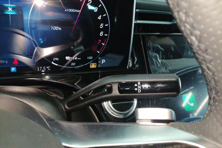 Used Mercedes-Benz E-Class New Energy 2024 E 350 e L Plug-in Hybrid Sports Sedan Gear Lever