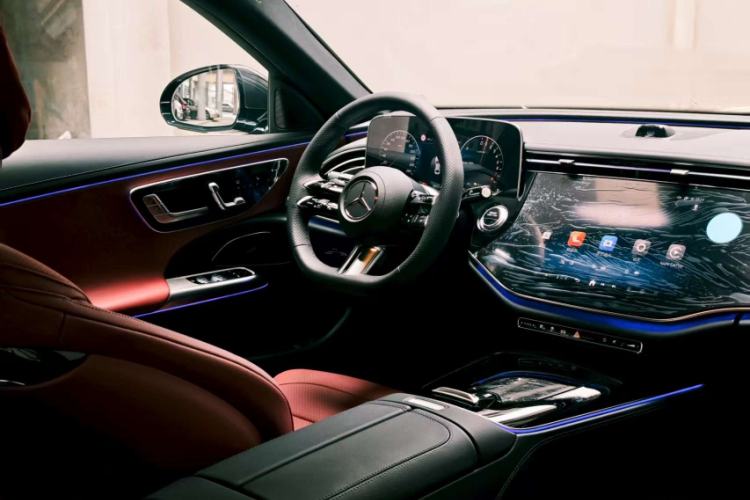 Used Mercedes-Benz E-Class New Energy 2024 E 350 e L Plug-in Hybrid Sports Sedan Interior 5