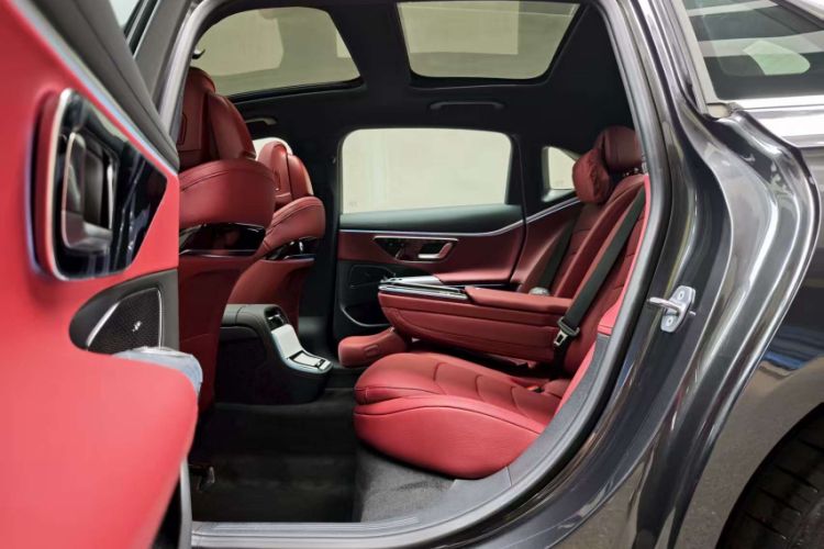 Used Mercedes-Benz E-Class New Energy 2024 E 350 e L Plug-in Hybrid Sports Sedan Interior 6