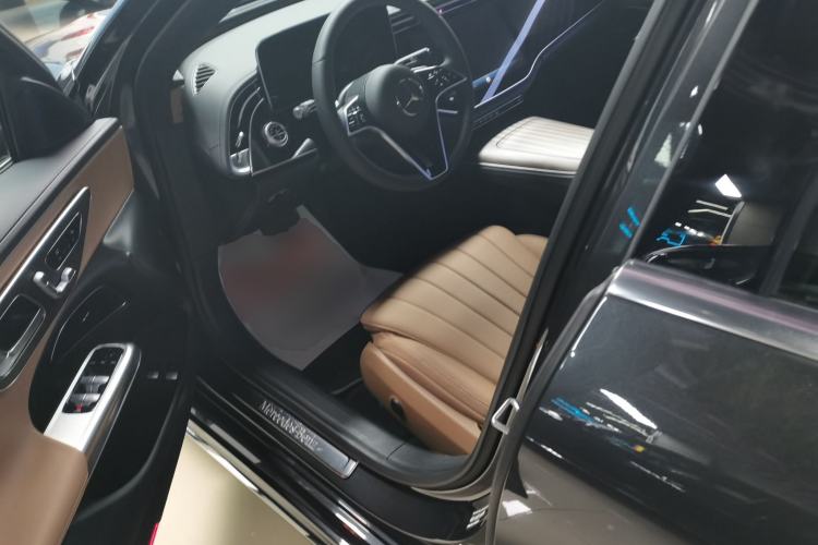 Used Mercedes-Benz E-Class New Energy 2024 E 350 e L Plug-in Hybrid Sedan Left Front Seat