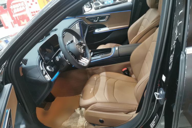Used Mercedes-Benz E-Class New Energy 2024 E 350 e L Plug-in Hybrid Sports Sedan Left Front Seat