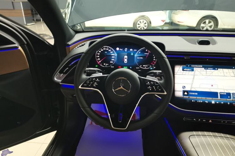 Used Mercedes-Benz E-Class New Energy 2024 E 350 e L Plug-in Hybrid Sedan Steering Wheel