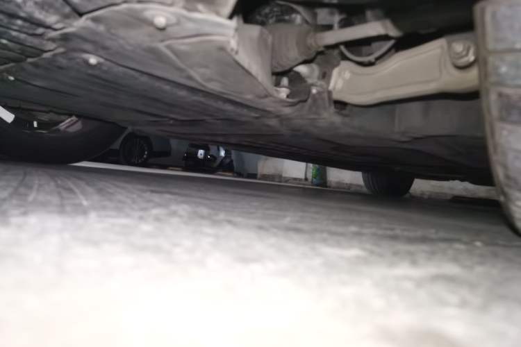 Used Mercedes-Benz E-Class New Energy 2024 E 350 e L Plug-in Hybrid Sports Sedan Chassis Front Left