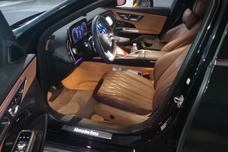 Used Mercedes-Benz E-Class New Energy 2024 E 350 e L Plug-in Hybrid Sports Sedan Driver Seat