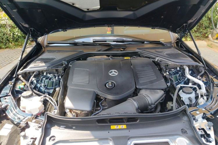 Used Mercedes-Benz E-Class New Energy 2024 E 350 e L Plug-in Hybrid Sedan Engine Bay