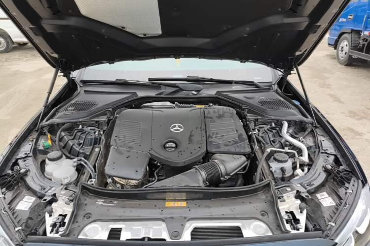 Used Mercedes-Benz E-Class New Energy 2024 E 350 e L Plug-in Hybrid Sedan Engine Bay