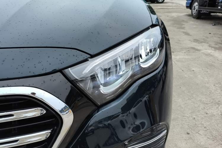 Used Mercedes-Benz E-Class New Energy 2024 E 350 e L Plug-in Hybrid Sedan Left Front Headlight