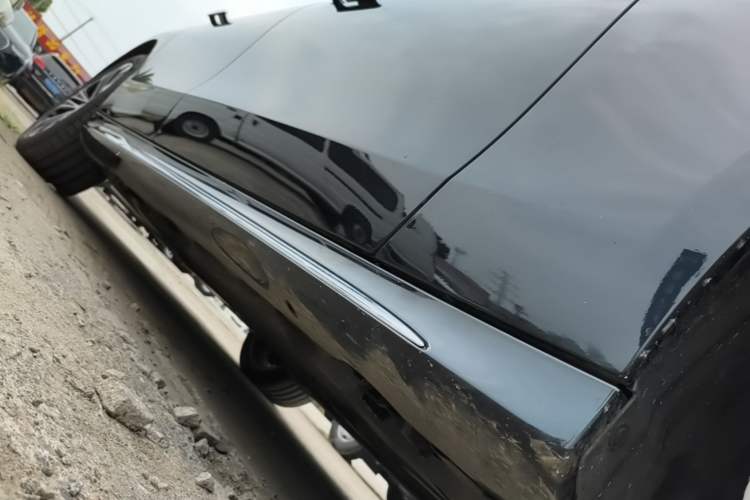 Used Mercedes-Benz E-Class New Energy 2024 E 350 e L Plug-in Hybrid Sedan Right Side Sill