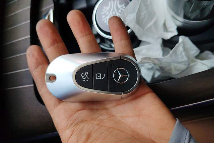 Used Mercedes-Benz E-Class New Energy 2024 E 350 e L Plug-in Hybrid Sedan Vehicle Key