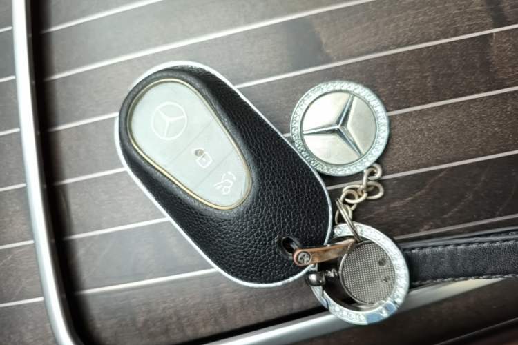 Used Mercedes-Benz E-Class New Energy 2024 E 350 e L Plug-in Hybrid Sedan Vehicle Key