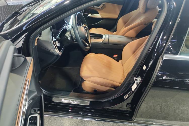 Used Mercedes-Benz E-Class New Energy 2024 E 350 e L Plug-in Hybrid Sedan Left Front Seat