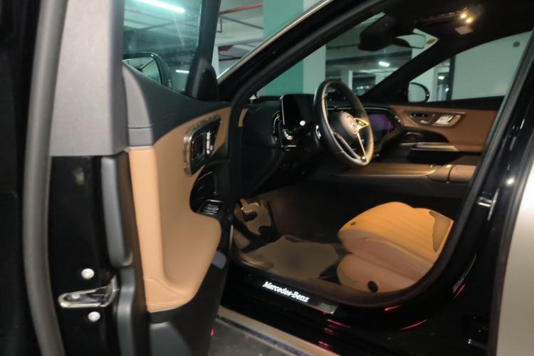 Used Mercedes-Benz E-Class New Energy 2024 E 350 e L Plug-in Hybrid Sedan Driver Seat