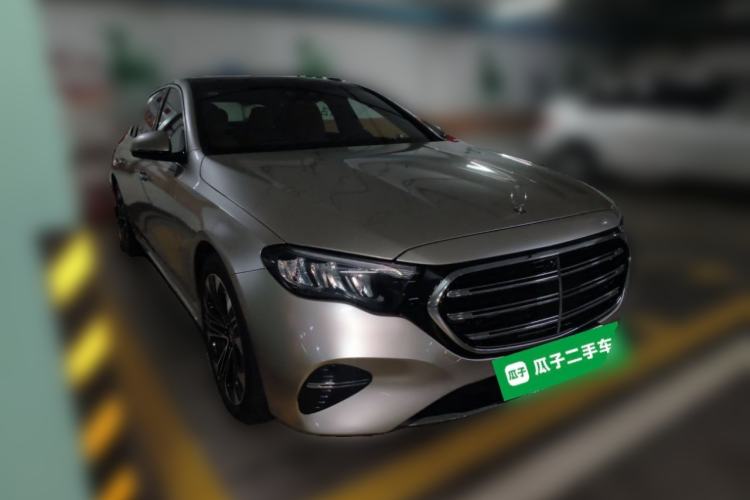 Used Mercedes-Benz E-Class New Energy 2024 E 350 e L Plug-in Hybrid Sedan Front Right 45 Deg