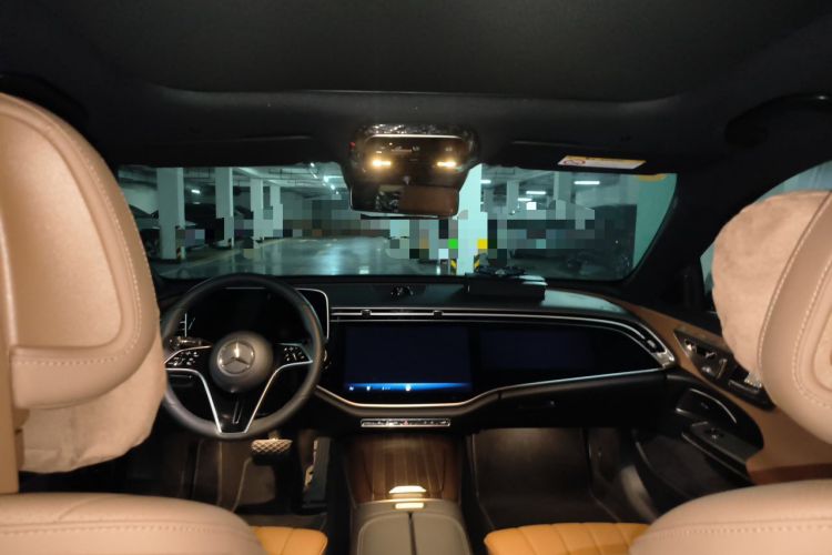 Used Mercedes-Benz E-Class New Energy 2024 E 350 e L Plug-in Hybrid Sedan Headliner