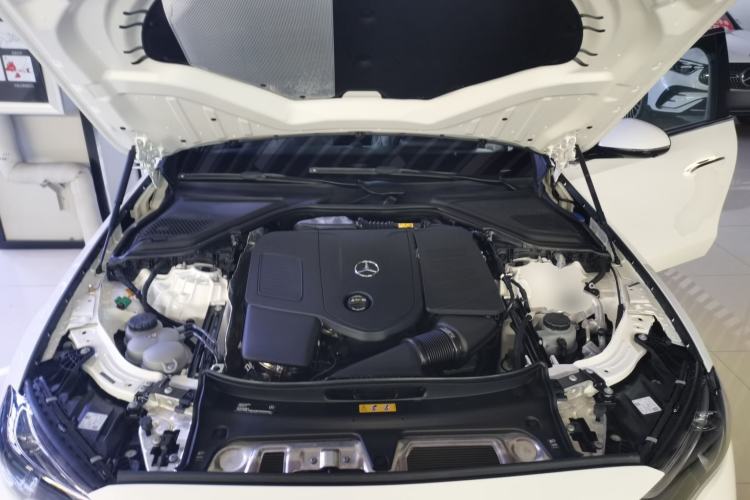Used Mercedes-Benz E-Class New Energy 2024 E 350 e L Plug-in Hybrid Sedan Engine Bay