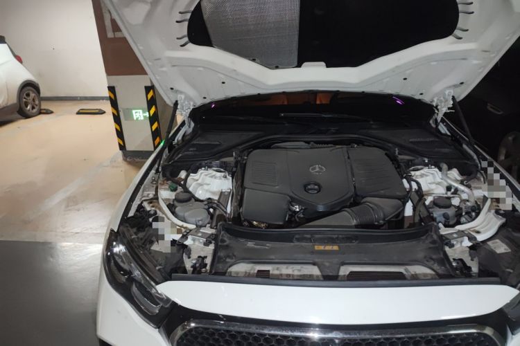 Used Mercedes-Benz E-Class New Energy 2024 E 350 e L Plug-in Hybrid Sports Sedan Engine Bay Right