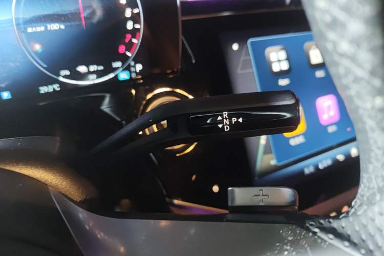 Used Mercedes-Benz E-Class New Energy 2024 E 350 e L Plug-in Hybrid Sports Sedan Gear Lever