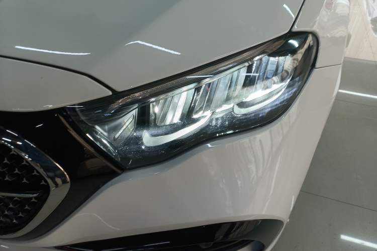 Used Mercedes-Benz E-Class New Energy 2024 E 350 e L Plug-in Hybrid Sports Sedan Left Front Headlight