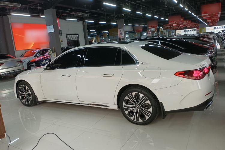 Used Mercedes-Benz E-Class New Energy 2024 E 350 e L Plug-in Hybrid Sports Sedan Left Side