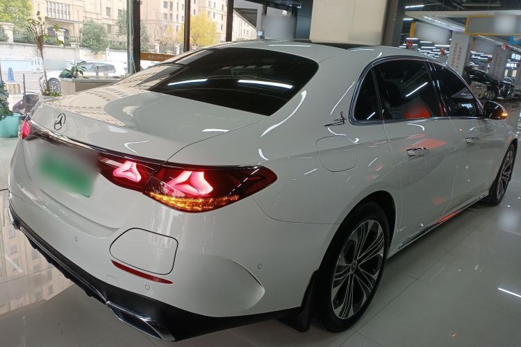 Used Mercedes-Benz E-Class New Energy 2024 E 350 e L Plug-in Hybrid Sports Sedan Rear Right 45 Deg
