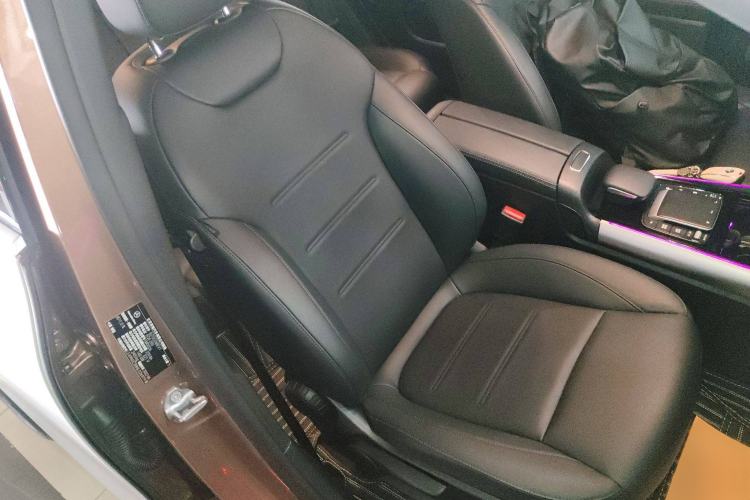 Used Mercedes-Benz EQA 2022 EQA 260 Right Front Seat