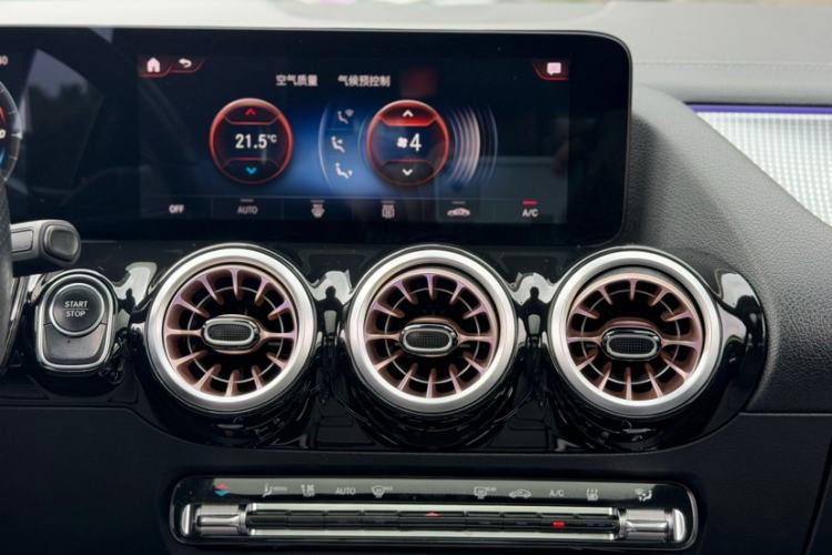 Used Mercedes-Benz EQA 2022 EQA 300 4MATIC Launch Edition Audio And AC Panel