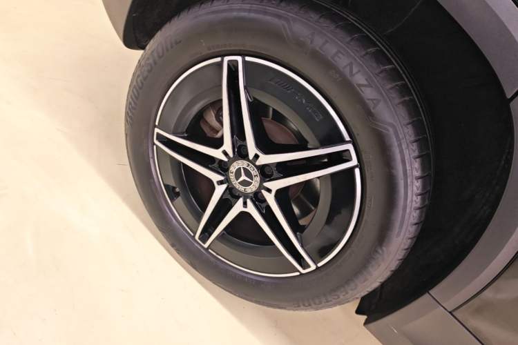Used Mercedes-Benz EQA 2022 EQA 300 4MATIC Launch Edition Exterior 2