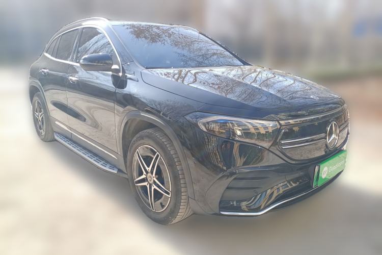 Used Mercedes-Benz EQA 2022 EQA 300 4MATIC Launch Edition Front Right 45 Deg