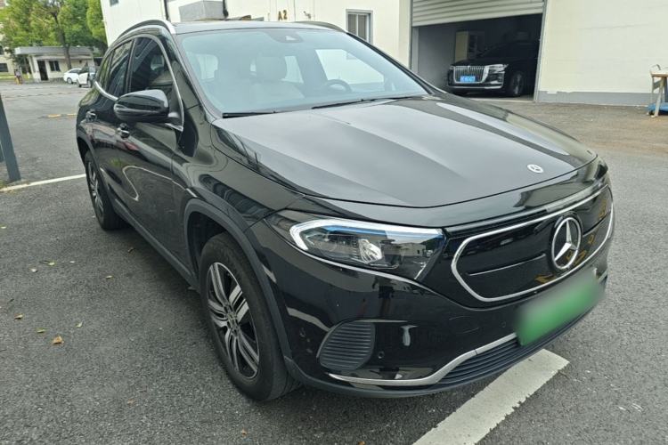 Used Mercedes-Benz EQA 2022 EQA 260 Front Right 45 Deg