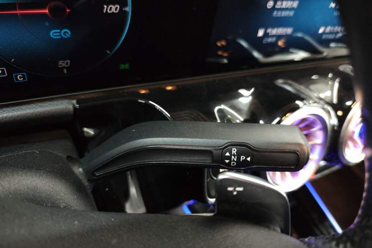 Used Mercedes-Benz EQA 2022 EQA 300 4MATIC Launch Edition Gear Lever