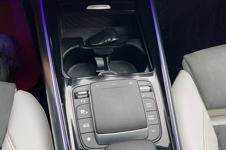 Used Mercedes-Benz EQA 2022 EQA 300 4MATIC Launch Edition Gear Lever