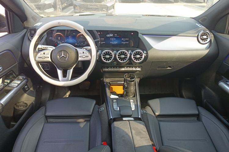 Used Mercedes-Benz EQA 2022 EQA 260 Interior 2