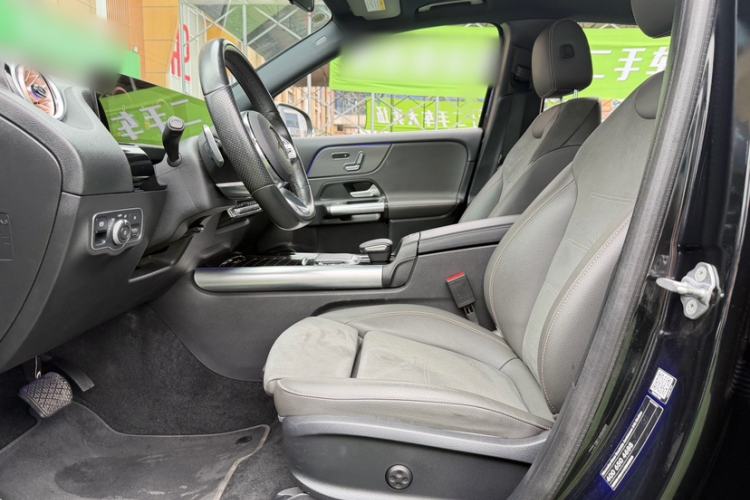 Used Mercedes-Benz EQA 2022 EQA 300 4MATIC Launch Edition Left Front Seat