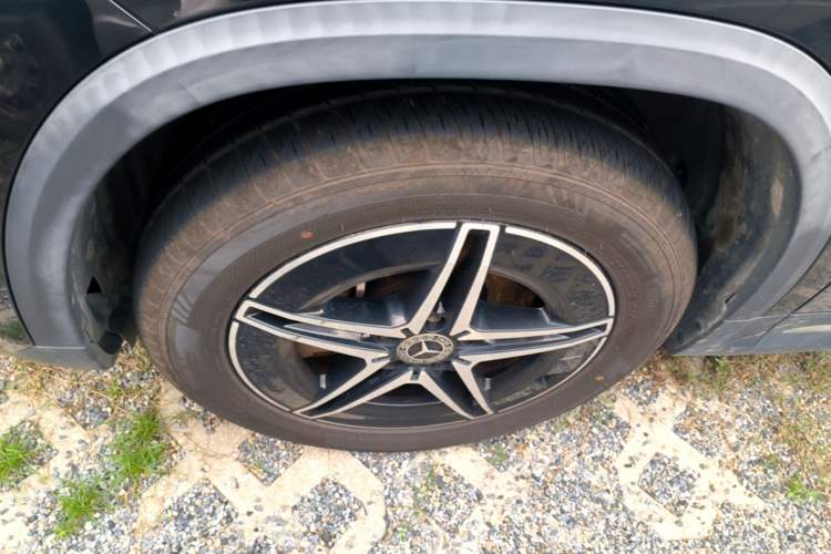 Used Mercedes-Benz EQA 2022 EQA 300 4MATIC Launch Edition Left Front Wheel Hub