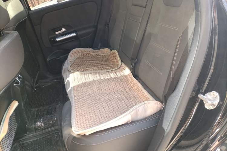 Used Mercedes-Benz EQA 2022 EQA 300 4MATIC Launch Edition Left Rear Seat