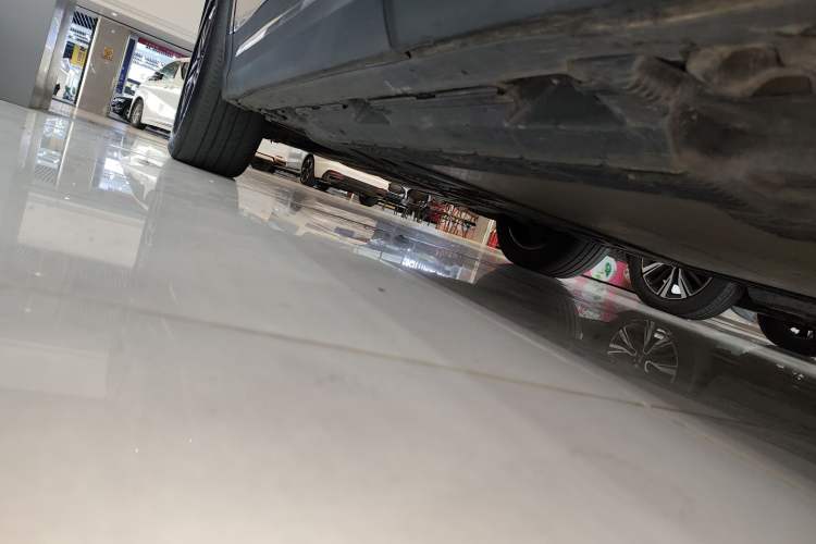 Used Mercedes-Benz EQA 2022 EQA 300 4MATIC Launch Edition Left Side Sill