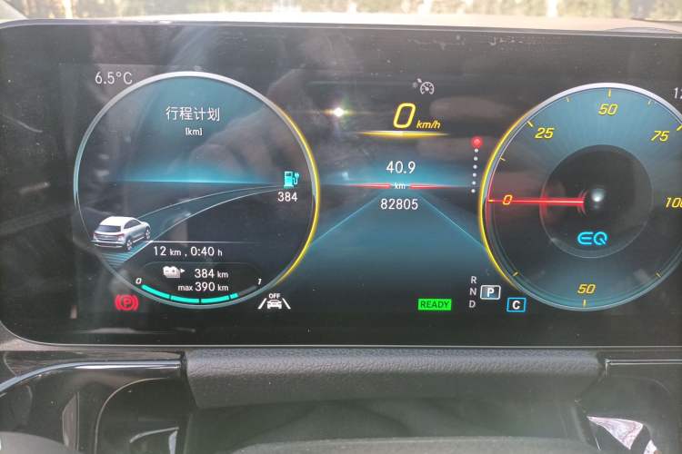 Used Mercedes-Benz EQA 2022 EQA 300 4MATIC Launch Edition Odometer Close Up