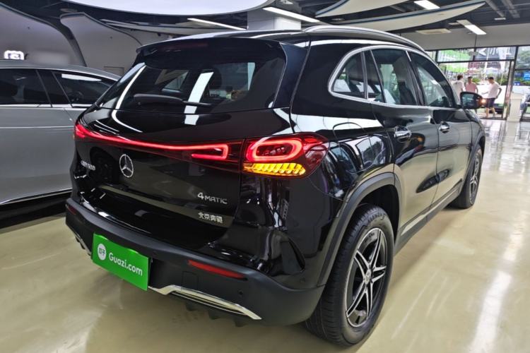 Used Mercedes-Benz EQA 2022 EQA 300 4MATIC Launch Edition Rear Right 45 Deg