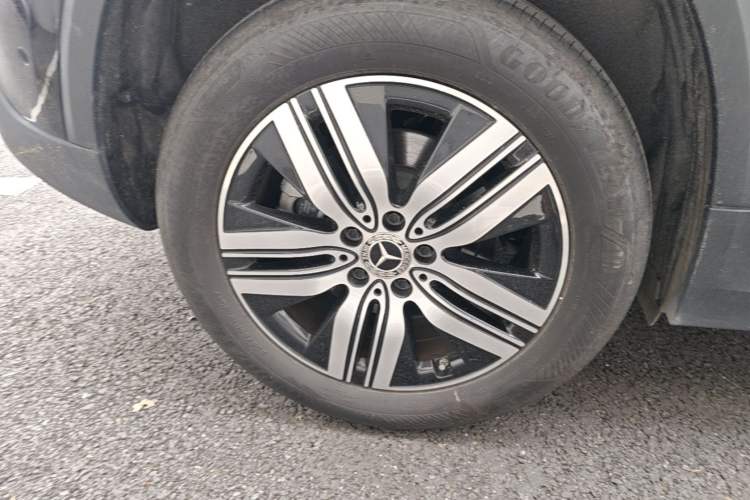 Used Mercedes-Benz EQA 2022 EQA 260 Right Rear Wheel Hub