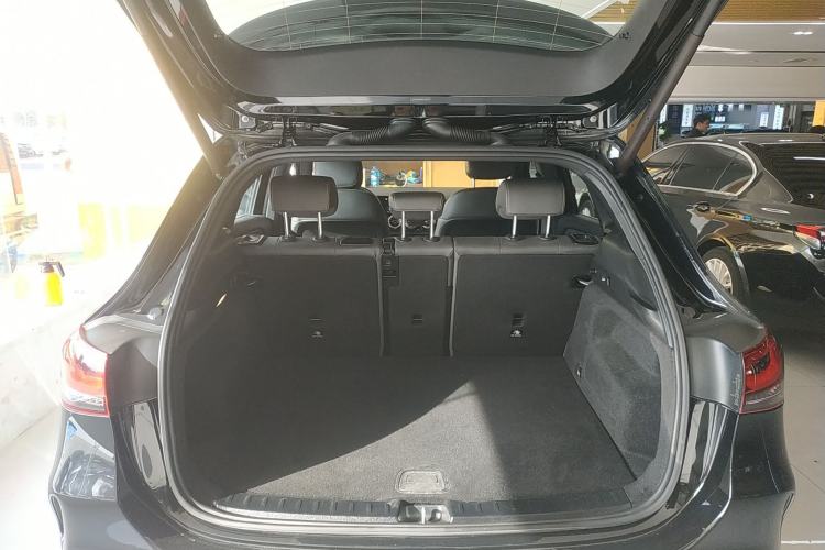 Used Mercedes-Benz EQA 2022 EQA 300 4MATIC Launch Edition Trunk