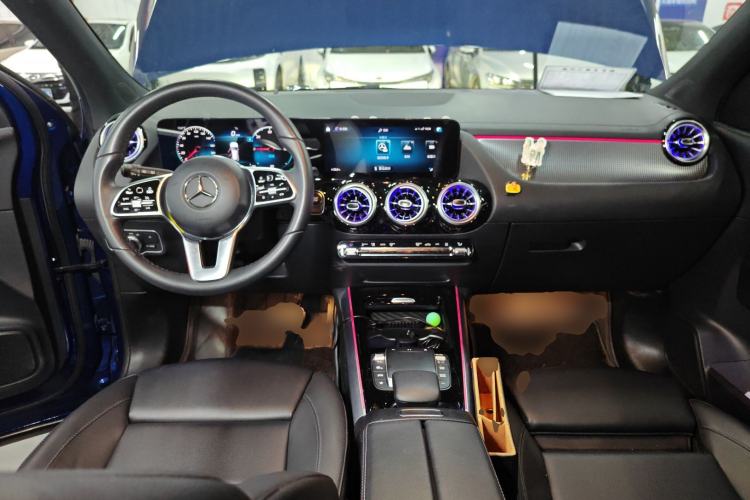 Used Mercedes-Benz EQA 2022 EQA 260 Center Console