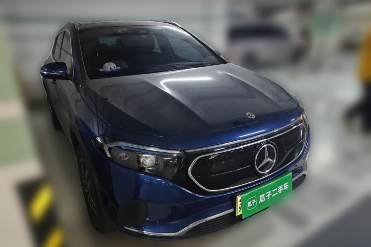 Used Mercedes-Benz EQA 2022 EQA 260 Front Right 45 Deg