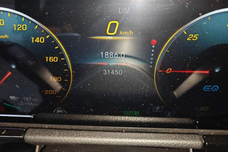 Used Mercedes-Benz EQA 2022 EQA 260 Odometer Close Up
