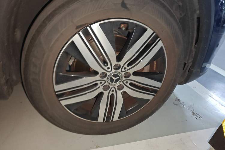 Used Mercedes-Benz EQA 2022 EQA 260 Right Front Wheel Hub