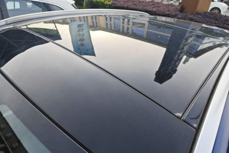 Used Mercedes-Benz EQA 2022 EQA 300 4MATIC Launch Edition Roof