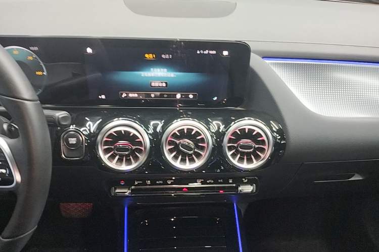 Used Mercedes-Benz EQA 2022 EQA 260 Audio And AC Panel