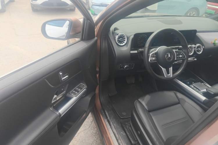 Used Mercedes-Benz EQA 2022 EQA 260 Driver Seat